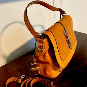 GUC  Italian Brown Leather crossbody or satchel. Good size for everyday use.